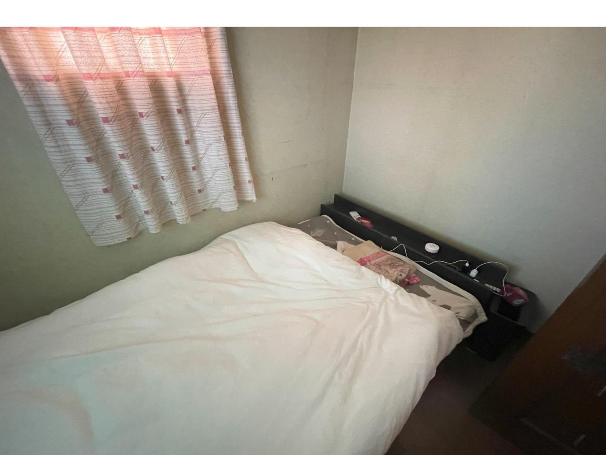 Pensión Tatami & Living Equipped With Multinational Tv And Fire, Bbq Corner In Downtown House *